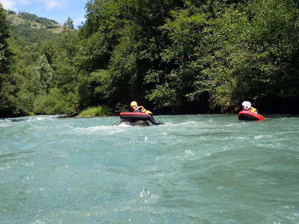 Rêve d'eau : Nage en eau-vive : Hydrospeed sur l'Isère : Base de loisirs -  Versants d'Aime